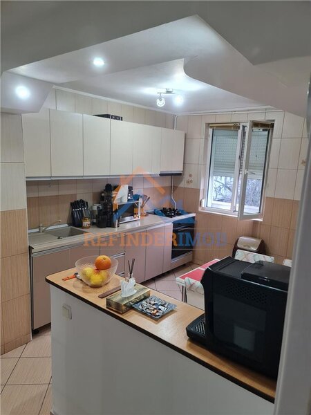 Titan, apartament 3 camere de vanzare